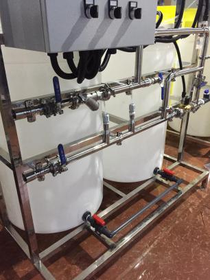 不銹鋼循環(huán)水加藥設備